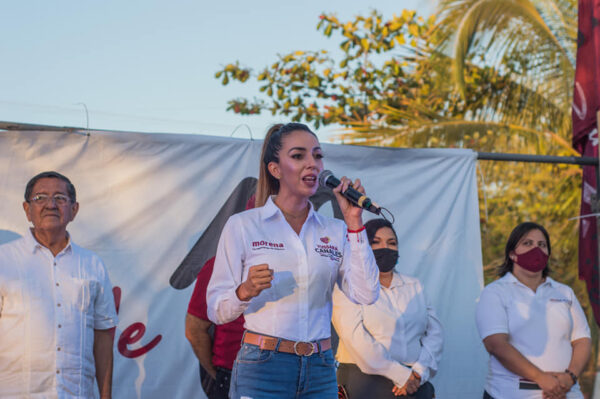 Candidata De Morena Yussara Canales Visitó Campestre San Nicolás Puerto Vallarta Bahía De