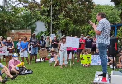 Residentes norteamericanos protestan contra la política de Donald Trump