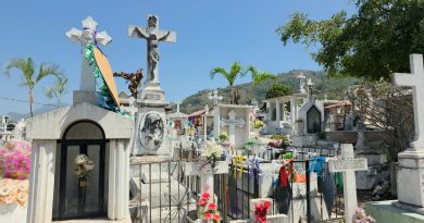 Carecen municipios de la bahía de tumbas y panteones suficientes para la última morada