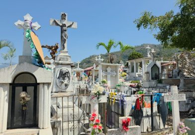 Carecen municipios de la bahía de tumbas y panteones suficientes para la última morada