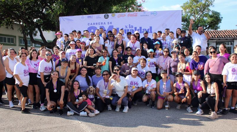 Carrera 5k «8M por la Igualdad»: Un éxito en Puerto Vallarta