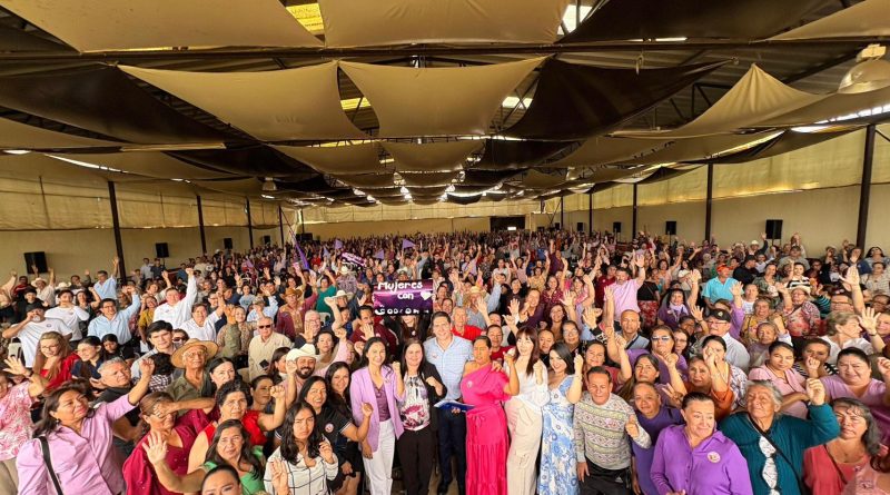 Ixtlán del Río reúne a más de 3 mil mujeres en encuentro por la igualdad junto a Héctor Santana