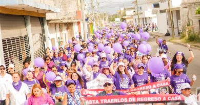 Conmemoran el 8M con marcha y clase de defensa personal por los derechos y la dignidad de las mujeres
