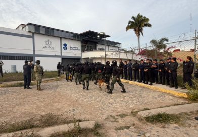 Trasladan a seis reos a Puente Grande;Aseguran droga y armas blancas