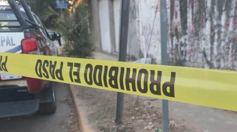 Localizan a un hombre sin vida en la vía pública en la colonia La Esperanza