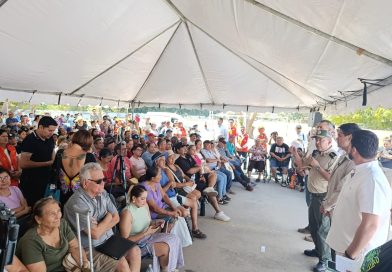 Por fin entregan apoyos a afectados por inundaciones