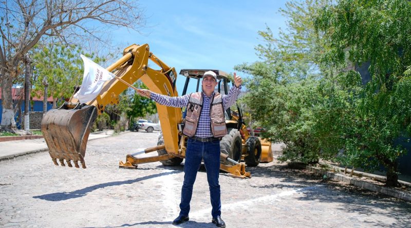 “Les voy a dar cursos”: Héctor Santana se burla de sus adversarios tras campaña de guerra sucia 