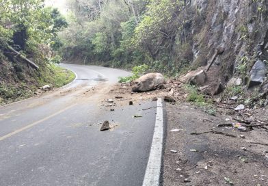 Afectada la circulación vial por nuevos  derrumbes al sur 