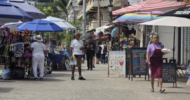 Comerciantes ambulantes no ven aumento en ventas en esta etapa
