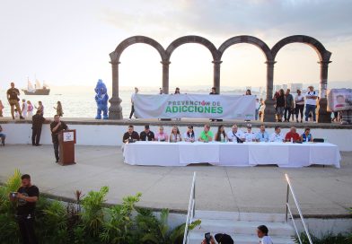 Desfilan para conmemorar el Día Internacional de la Lucha Contra el Uso Indebido de Sustancias