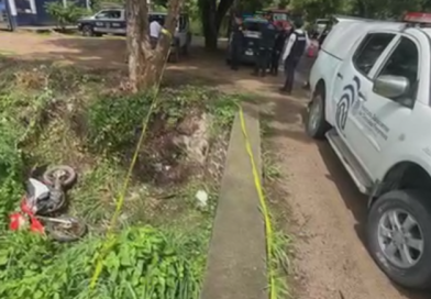 Muere motociclista tras derrapar y caer a un canal en la carretera a Las Palmas
