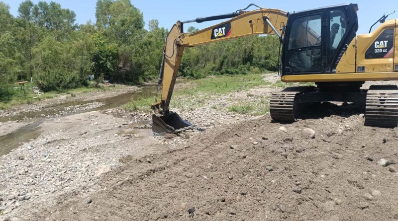 Gobierno de Munguía beneficia a 14 ejidos con módulo permanente de maquinaria