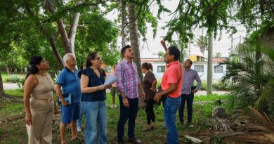 Diálogo y atención directa: Israel Santillán escucha a vecinos de Costa Coral