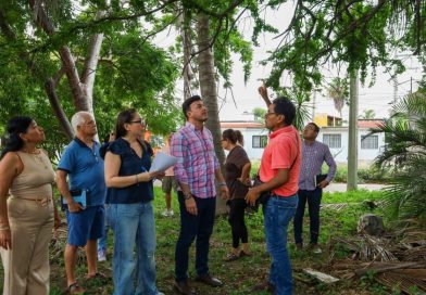 Diálogo y atención directa: Israel Santillán escucha a vecinos de Costa Coral