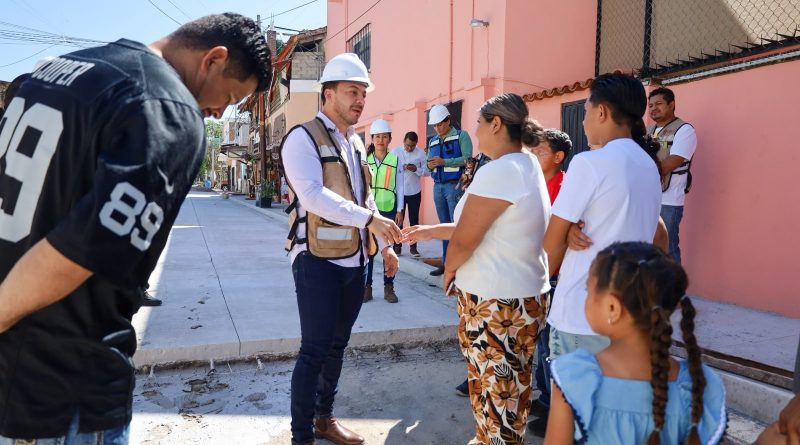 Israel Santillán mantiene un gobierno cercano con las familias de La Cruz de Huanacaxtle