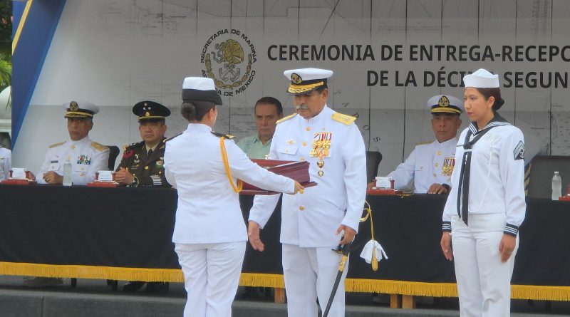 Vicealmirante Tayatzin Guerrero Mendoza asume el mando de la Décima Segunda Zona Naval Vicealmirante Tayatzin Guerrero Mendoza asume el mando de la Décima Segunda Zona Naval