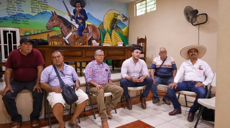 Israel Santillán refrenda su compromiso con los ejidos del municipio 