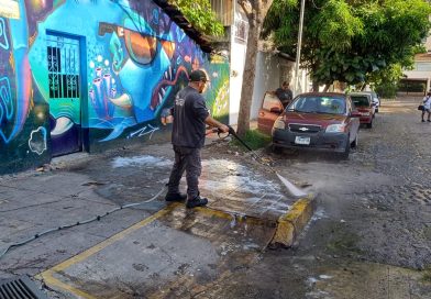 Servicios Eficientes mantiene la limpieza diaria en el Centro y la Zona Romántica