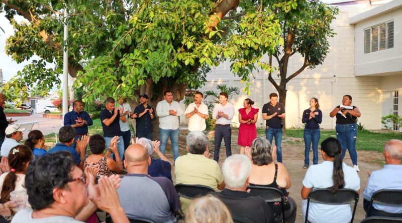 Israel Santillán fortalece el diálogo ciudadano con vecinos de Valle Dorado 