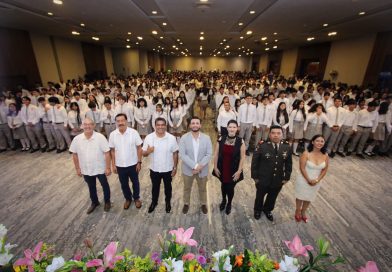 Munguía regresa a la ETI 3 como padrino de generación