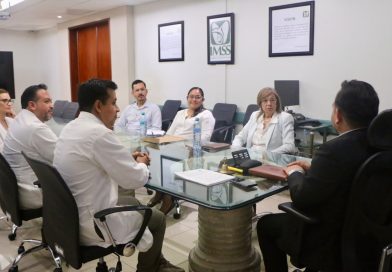 CUCosta e IMSS Nayarit fortalecen alianza para la formación de futuros profesionales de la salud