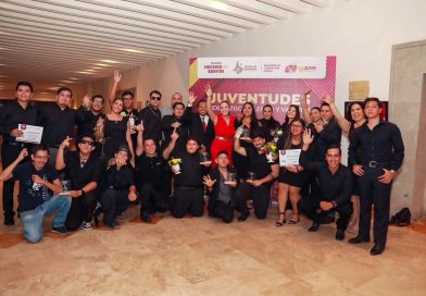 Reconoce Gobierno de Bahía de Banderas a jóvenes destacados con los Premios Juventud Reconoce Gobierno de Bahía de Banderas a jóvenes destacados con los Premios Juventud