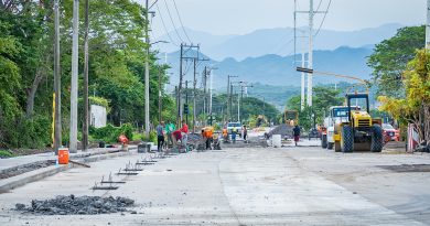 Luis Munguía supervisa obra del Puente Amado Nervo; prevén inaugurarla este año