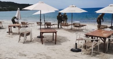 Retiran carpas, sombrillas y mobiliario sin permiso en Punta de Mita
