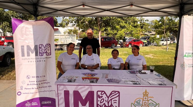 Instituto de la Mujer acerca servicios a las colonias de Puerto Vallarta