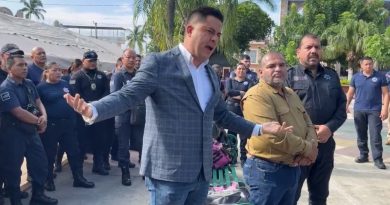 Paro policial sacude Bahía de Banderas tras detención de ocho elementos por la Fiscalía
