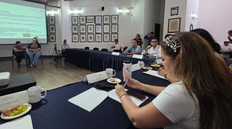 Más de 26 mil estudiantes de Puerto Vallarta recibirán uniformes, útiles y calzado