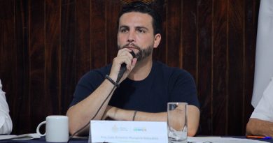 Actualizan comodatos de 36 escuelas para impulsar mejoras en su infraestructura