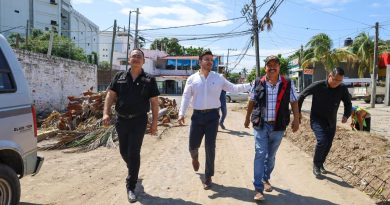 Supervisa Israel Santillán obra del camellón en Jarretaderas
