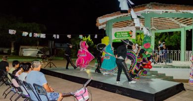 Talento vallartense brilla en la colonia San Esteban durante “Una Velada en el Puerto