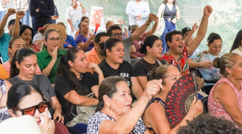 Inauguran  la calle Cleofas Salazar y destacan inversión histórica en obra pública para Bucerías 