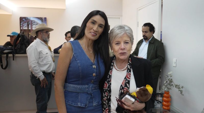 Bahía de Banderas fortalece alianzas ambientales con SEMARNAT