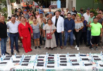 Beneficia Gobierno de Puerto Vallarta a comunidades rurales con entrega de lentes gratuitos