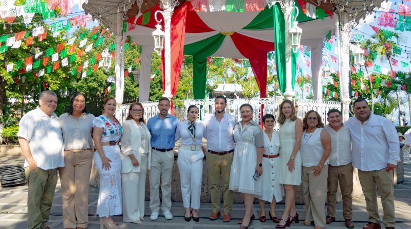 Realiza Ayuntamiento Sesión Solemne por el 216 Aniversario de la Independencia de México Realiza Ayuntamiento Sesión Solemne por el 216 Aniversario de la Independencia de México