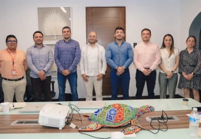 Israel Santillán fortalece vínculos con Grupo FEMSA para impulsar inversión y empleo