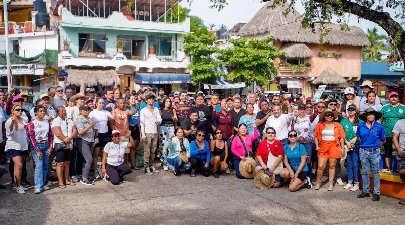 Celebra Bahía de Banderas el Día Mundial del Turismo con una gran jornada de limpieza