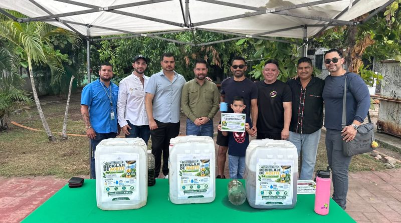 Recolecta Gobierno Municipal más de 160 litros de aceite usado