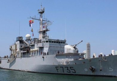 Fragata francesa Germinal visita Puerto Vallarta durante misión de cooperación y seguridad marítima