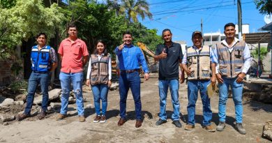 Israel Santillán supervisa avance de obra en la calle 5 de Febrero de Punta de Mita