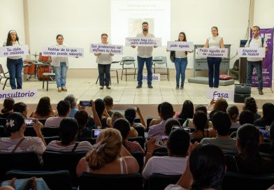 DIF Vallarta lleva mensaje de prevención y salud mental a familias de adolescentes