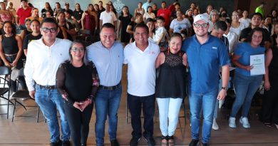 Cerca de 400 vallartenses se gradúan de los talleres de oficios “Renacemos Juntos