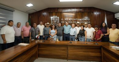 Héctor Santana refrenda compromiso con los ejidos