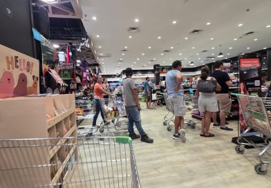 Registran compras de pánico ante posible impacto de Simón