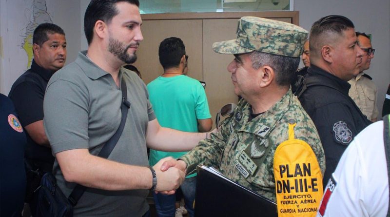 Restablecen servicios y actividades en Puerto Vallarta