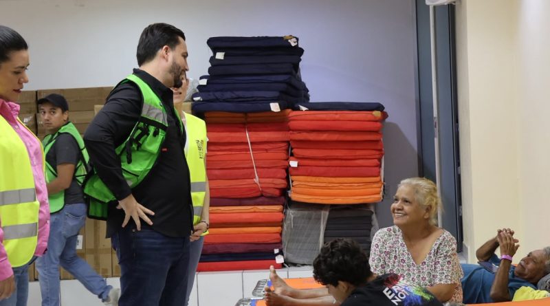 Supervisa Luis Munguía refugios temporales ante el huracán Simón