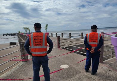 Siguen cerrados los tres puertos al interior de la Bahía de Banderas por efectos del huracán Simon